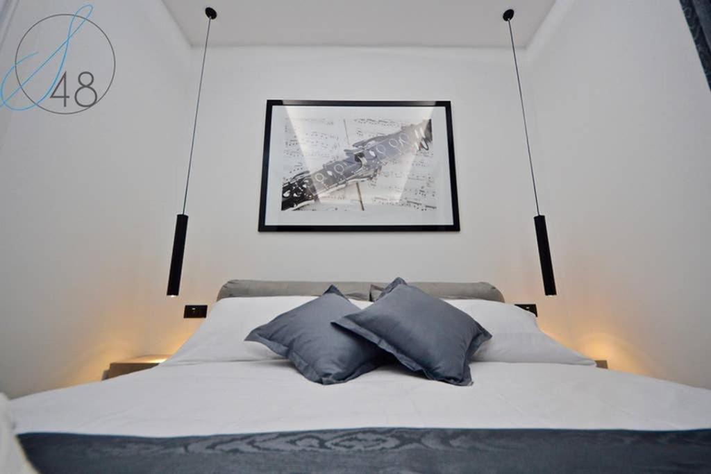 Suite Quarantotto Naples Exterior photo